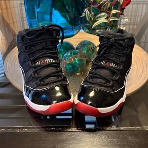 Boys size 1y black in color Air Jordan’s
